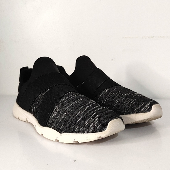 Merrell Shoes - Picture 5 of 10